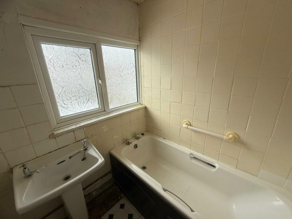 Aster Close, Werrington, Staffordshire, ST3 6QE