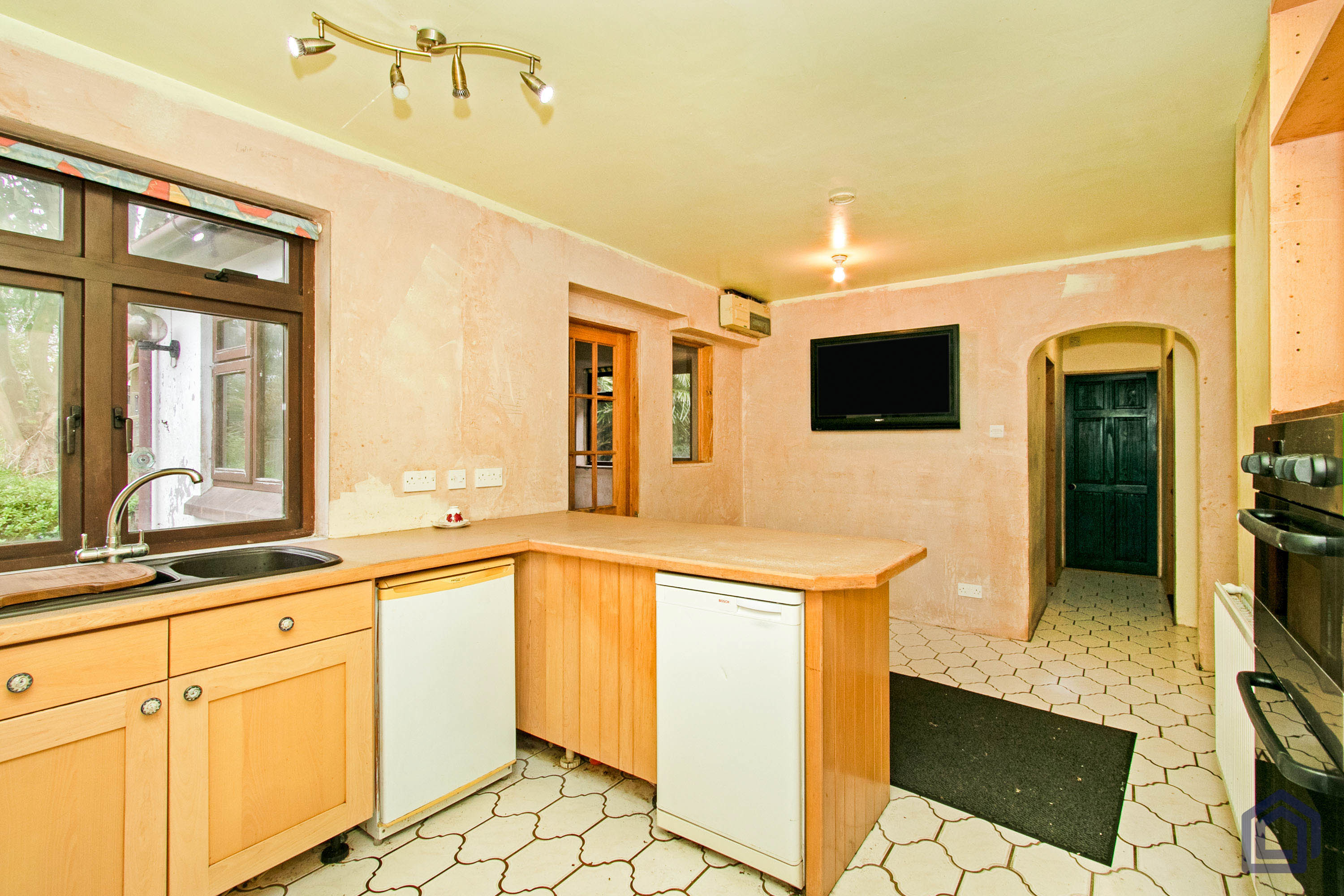 The Crescent, Porthleven, Cornwall, TR13 9LU