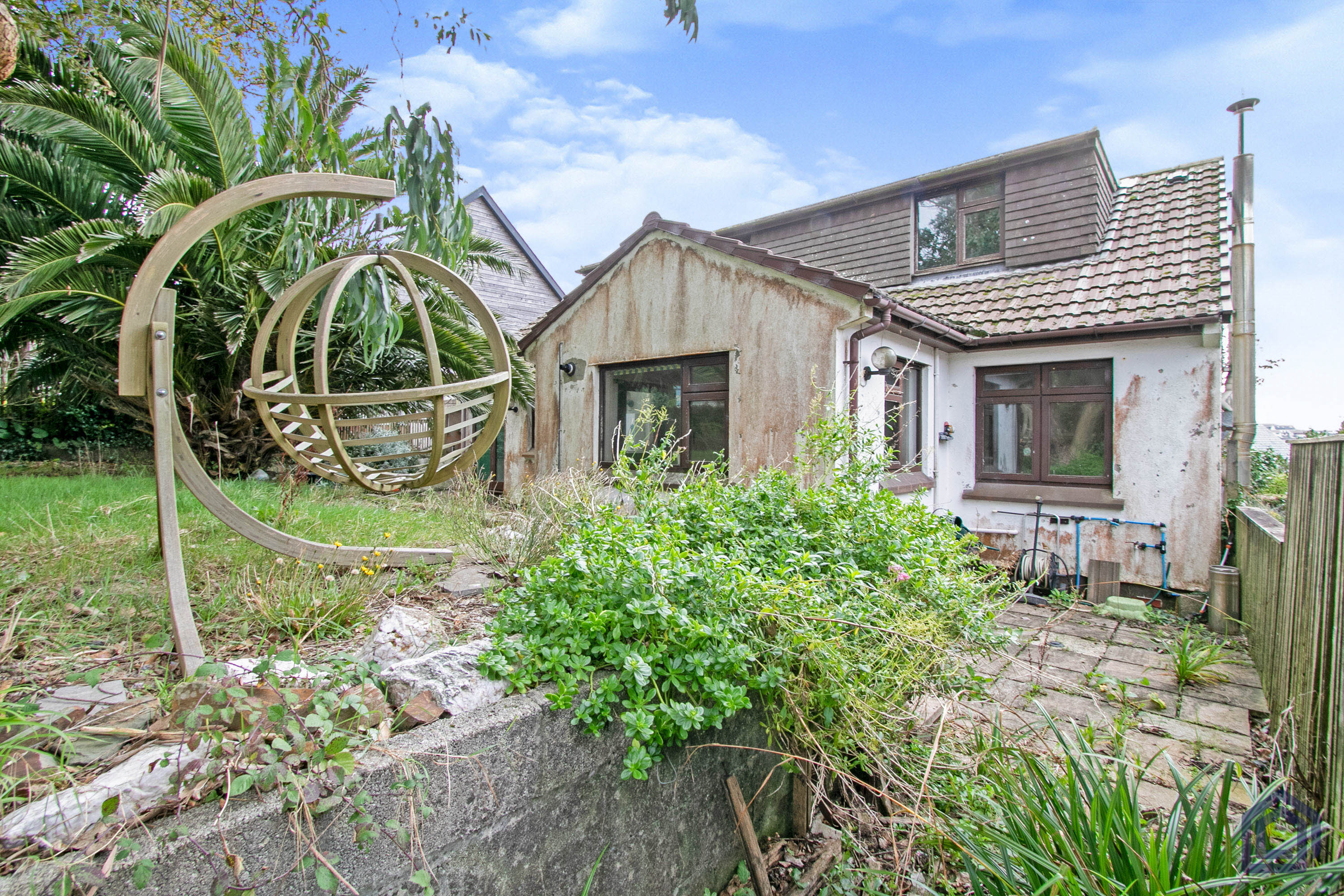 The Crescent, Porthleven, Cornwall, TR13 9LU