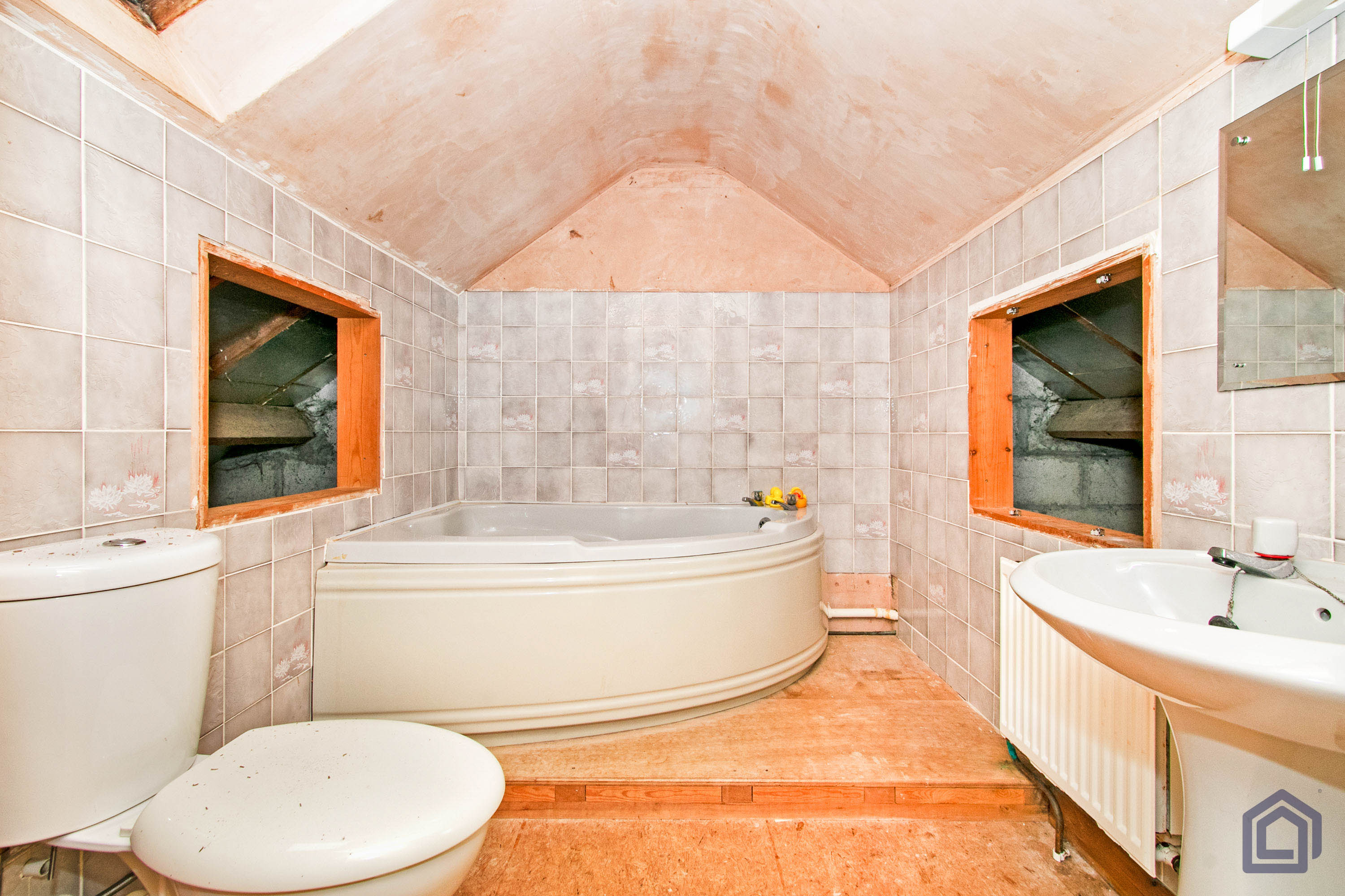 The Crescent, Porthleven, Cornwall, TR13 9LU