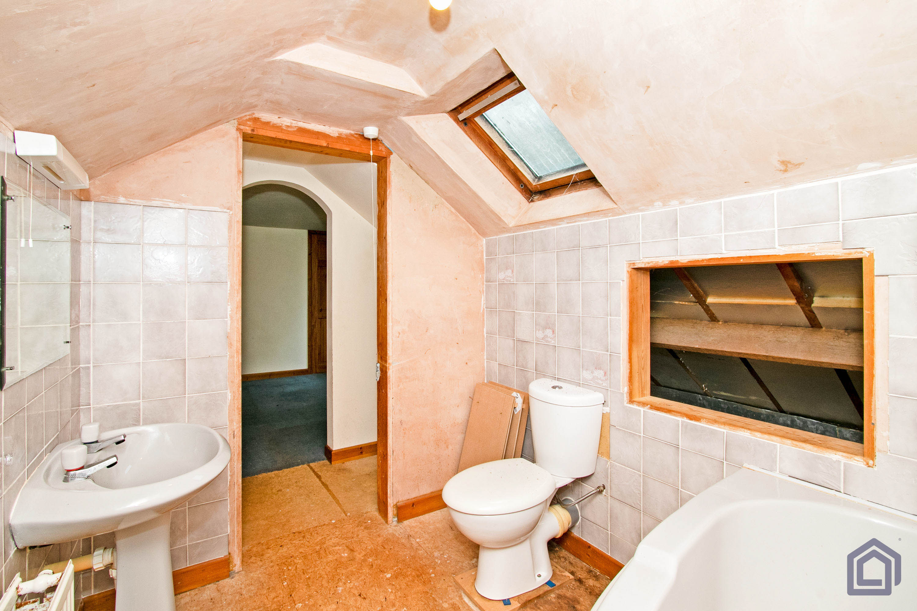 The Crescent, Porthleven, Cornwall, TR13 9LU