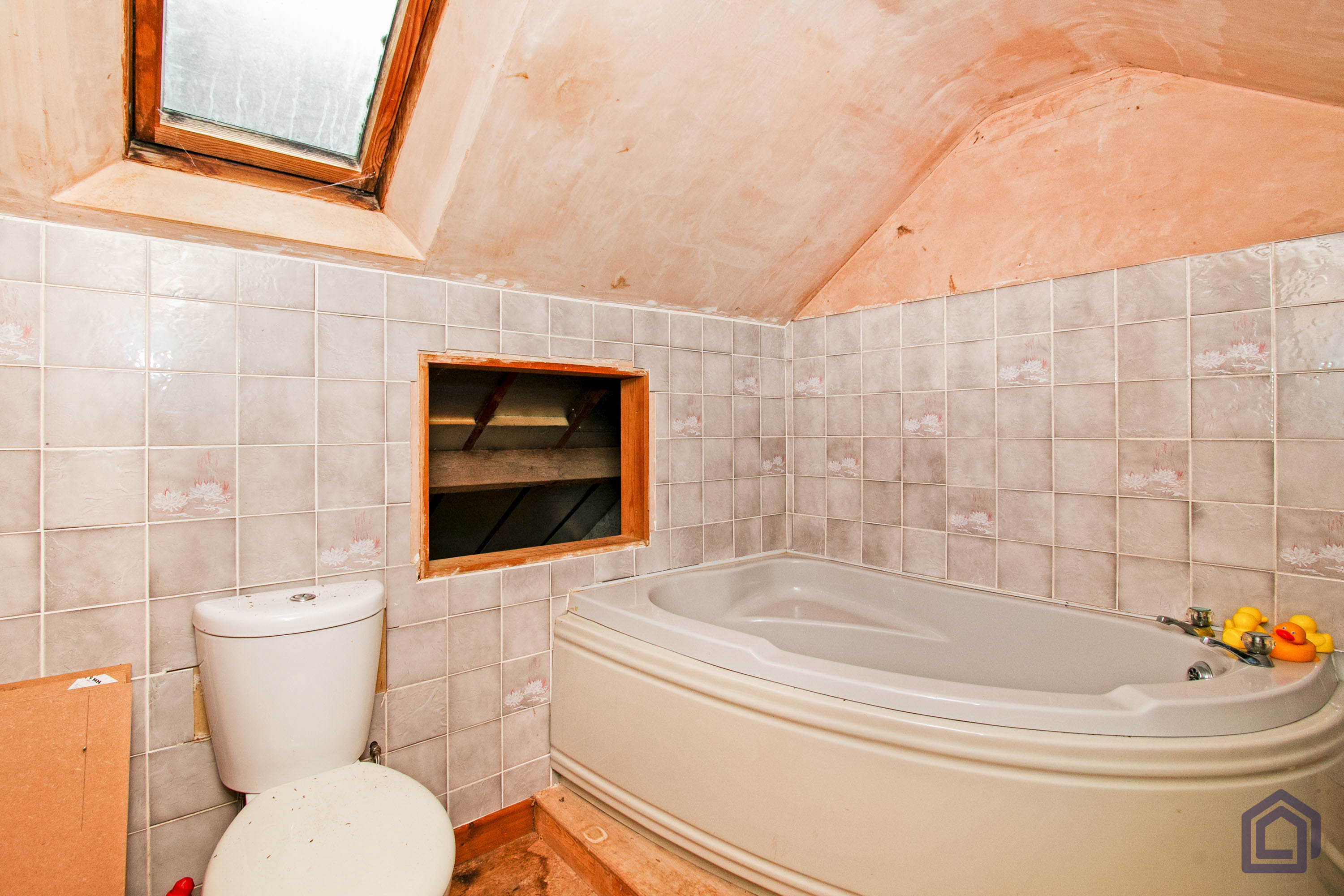 The Crescent, Porthleven, Cornwall, TR13 9LU